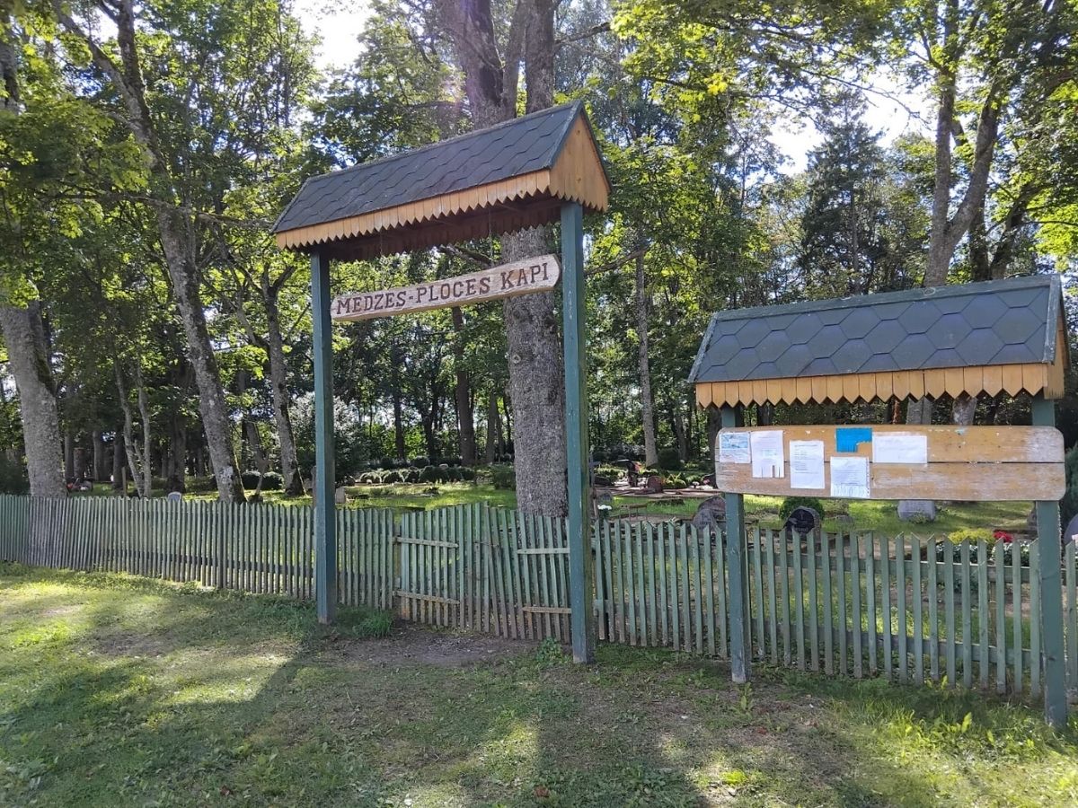 Medzes Ploces kapi, Medzes pagasts, Dienvidkurzemes novads, G.K.Service SIA kapu labiekārtošana, kapu serviss