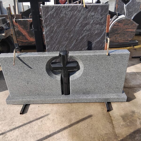 Kapu pieminekļi, kapu labiekārtošana - kopiņas un apmales, kapu serviss, Liepājā, Grobiņā