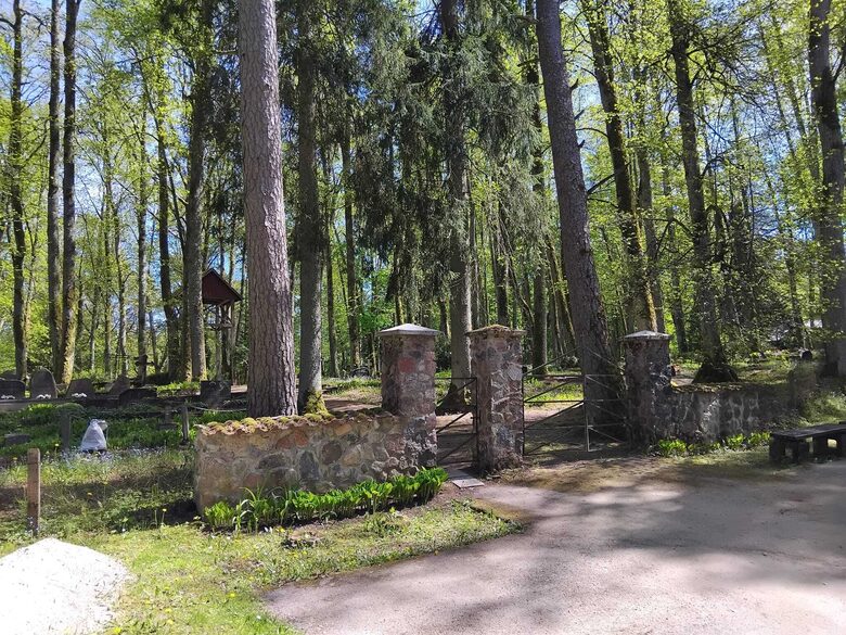 Pūceskalna kapi, Gazdanga, Dienvidkurzemes novads, G.K.Service SIA kapu labiekārtošana, kapu serviss