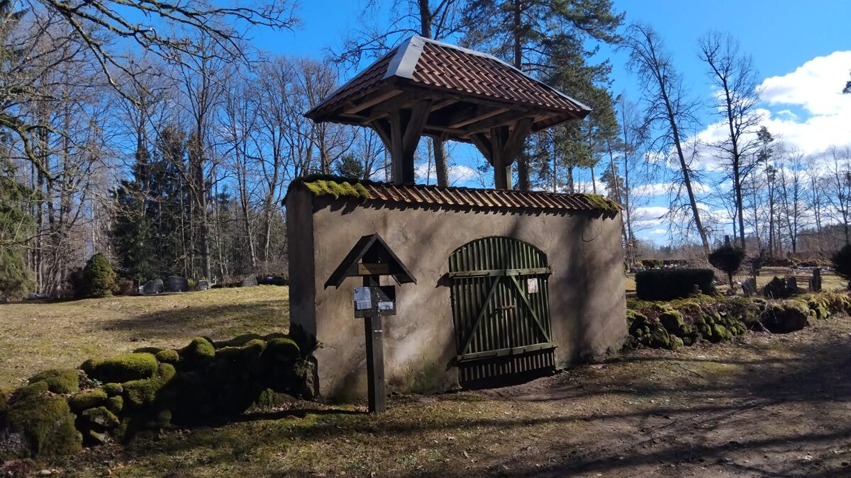 Kalnu kapi, Nīgrandes pagasts, Saldus novads, Kapu labiekārtošana, pieminekļi, cenas, G.K.Service SIA, kapu serviss